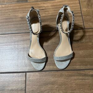 Jewel Badgley Mischka Glittering Silver sandal  Heels
